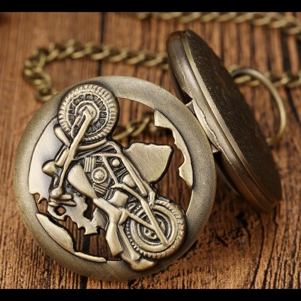 Motorcycle Design Bronze Quartz Pocket Watch - Picture 4 of 7